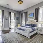 The George Manor