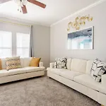 Relax And Unwind 2 Bedroom Oasis