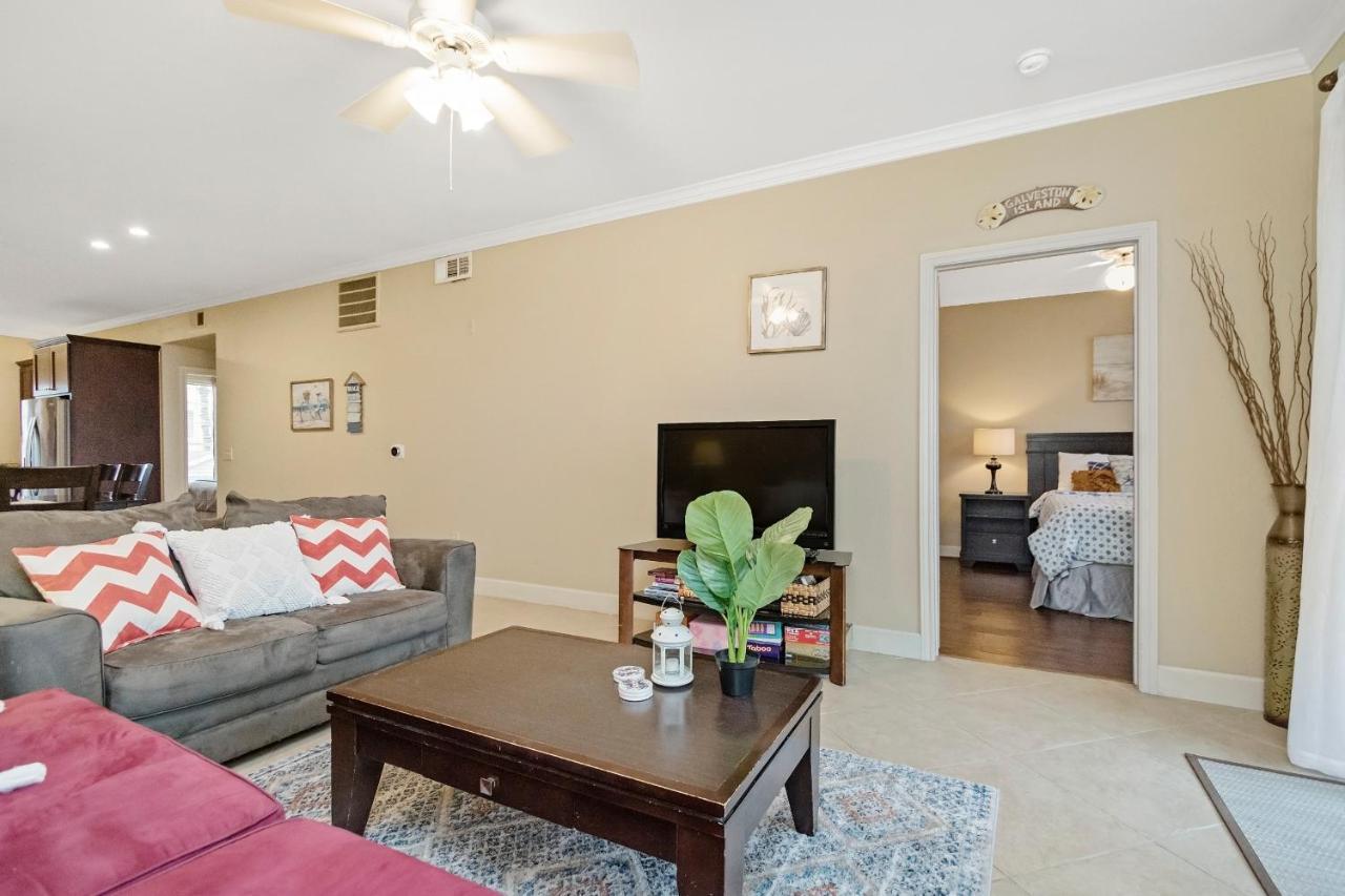 Apartment The Dawn Oceanfront On Seawall Blvd *