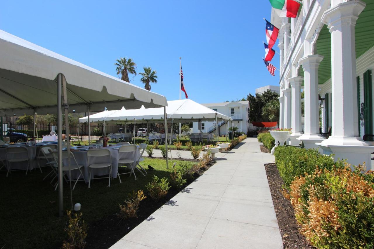 The George Manor Bed & Breakfast Galveston