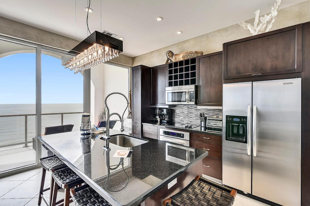 Diamond 708-kohinoor Apartment