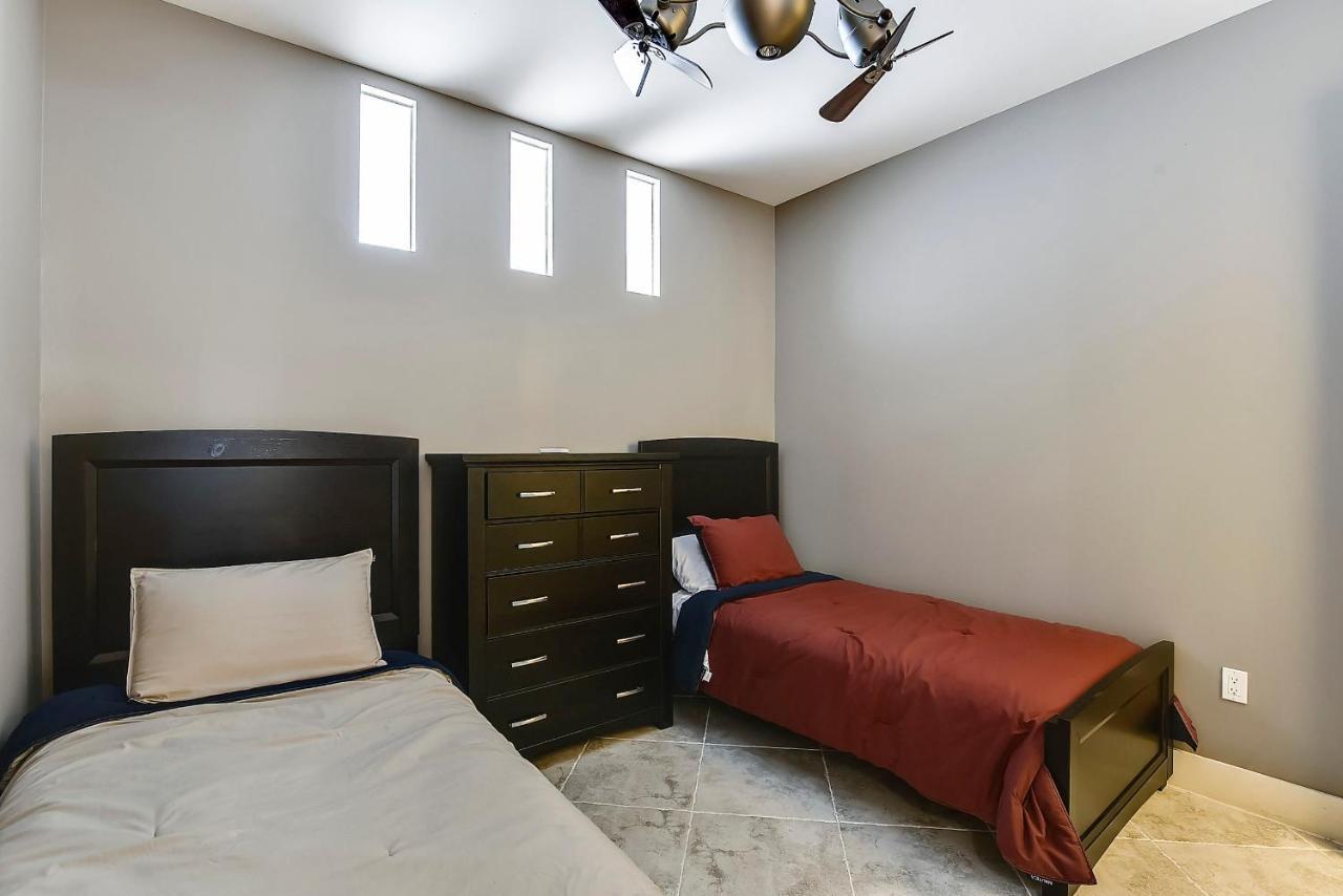 Diamond 708-kohinoor Apartment Galveston