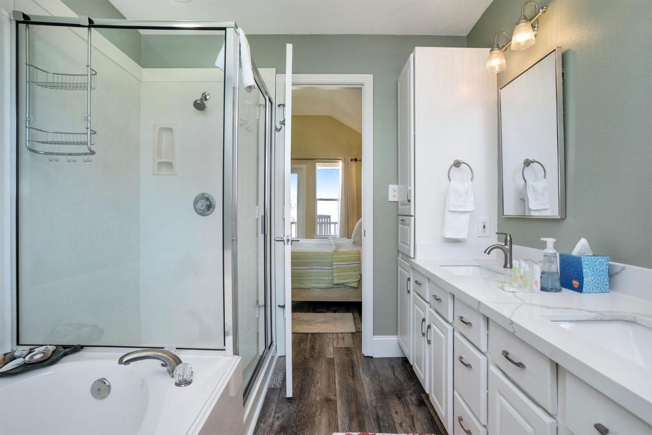 Experience Fun In The Sun At Chiquita Bay Holiday home Galveston