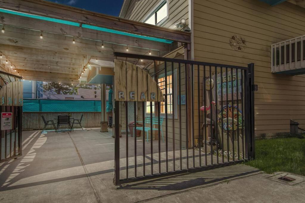 Cozy 2 Bedroom With Gated Patio Holiday home