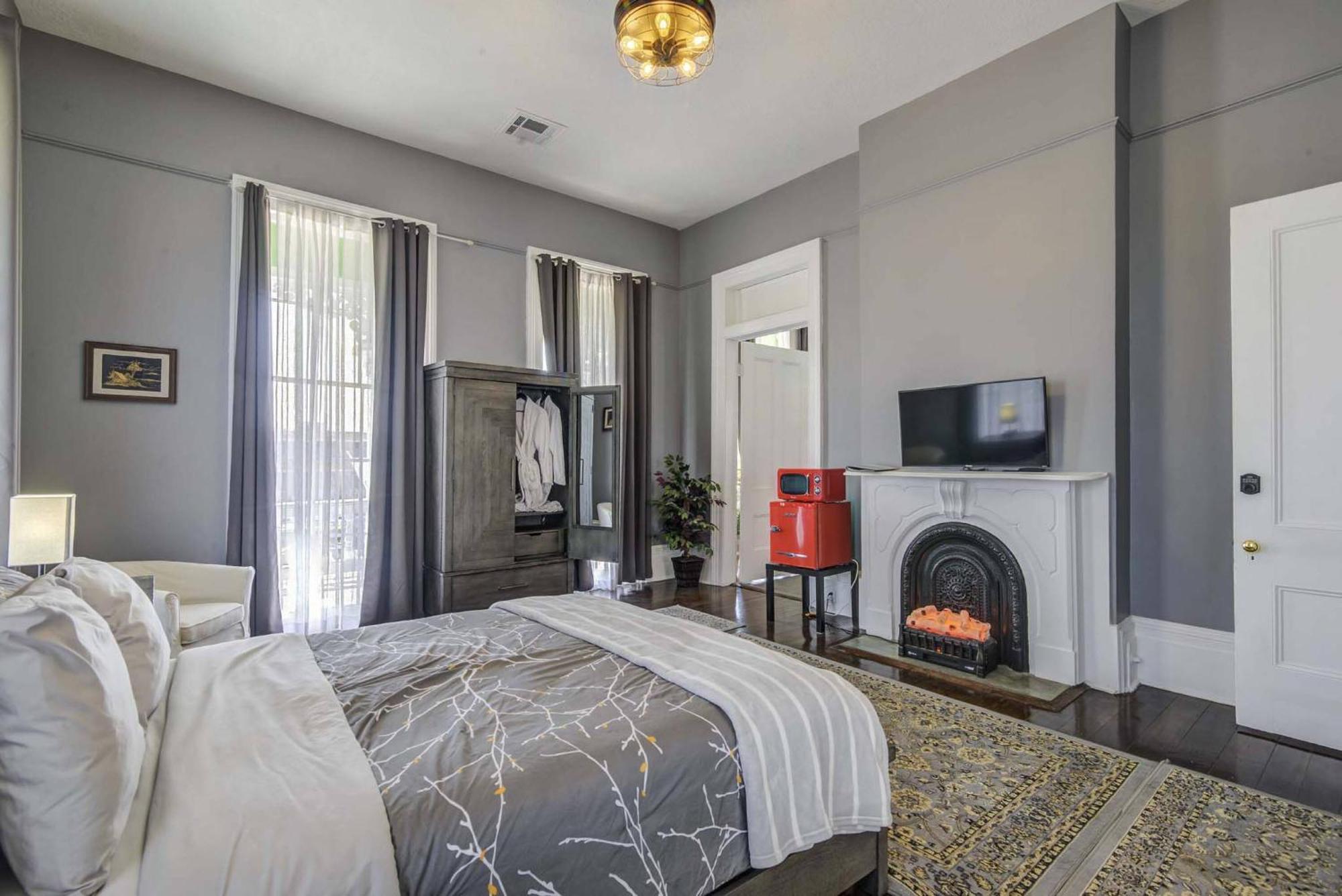 The George Manor Bed & Breakfast *