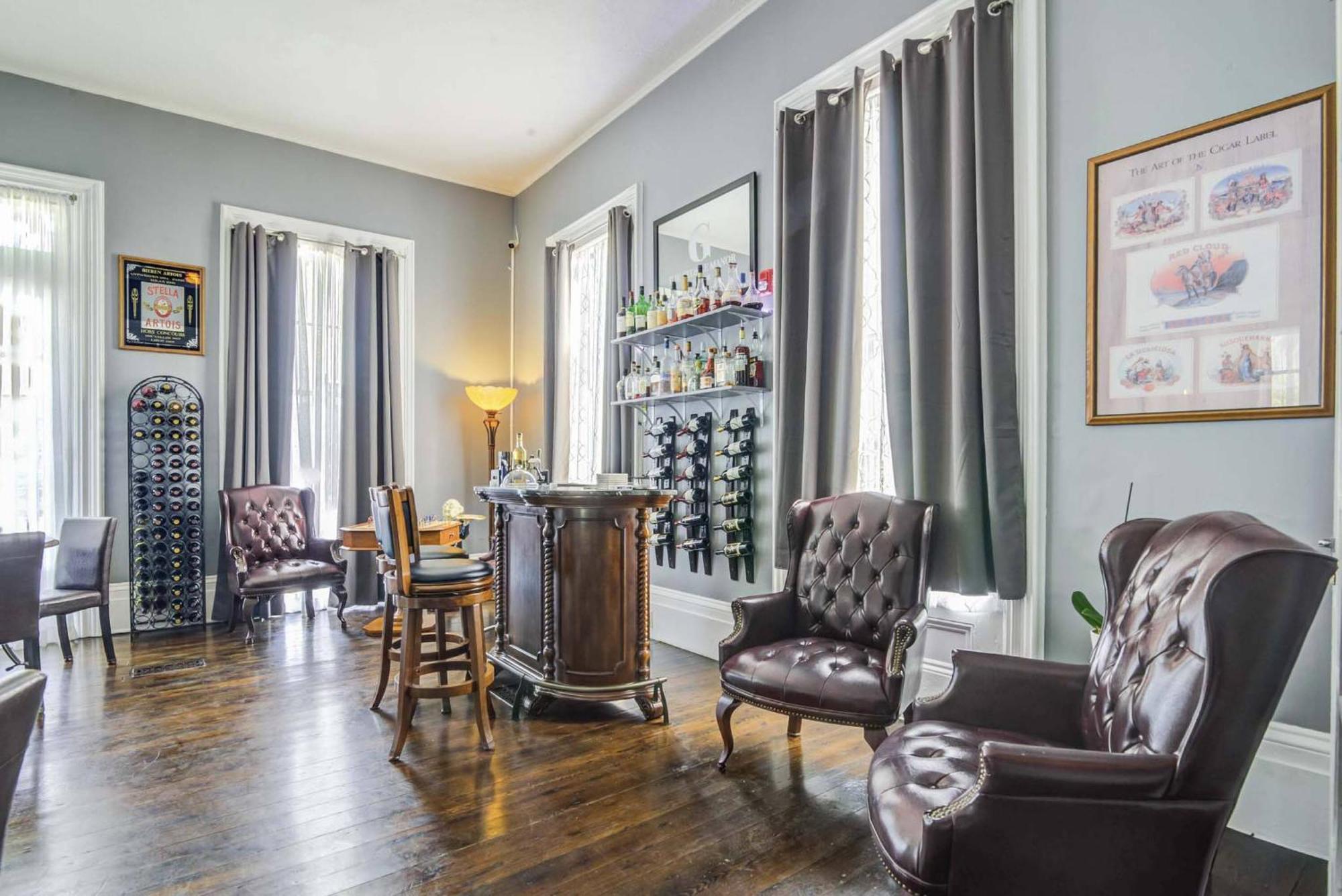 The George Manor Bed & Breakfast Galveston