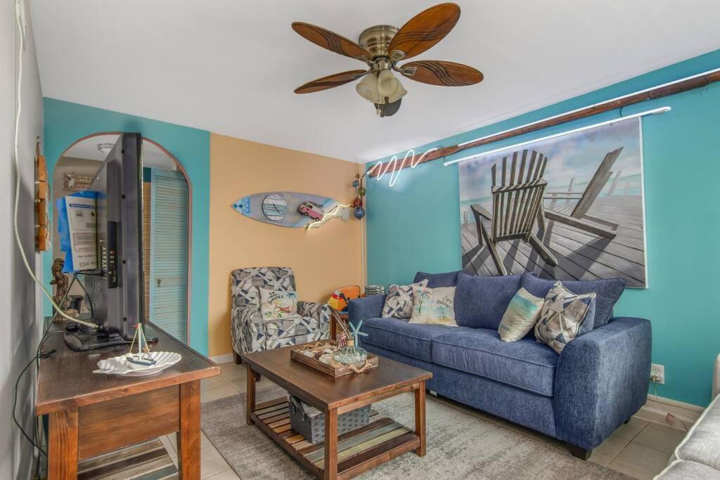 Cozy 2 Bedroom With Gated Patio Galveston