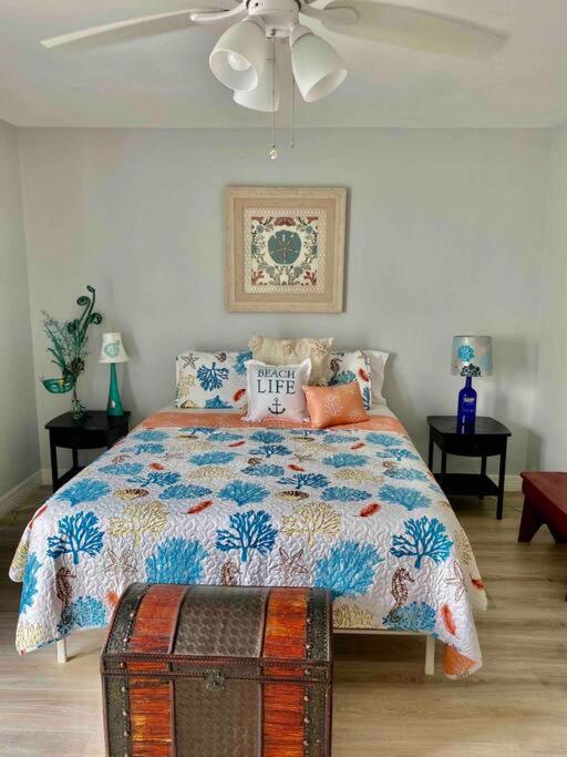 Blanket - A Wonderful Townhome Near The