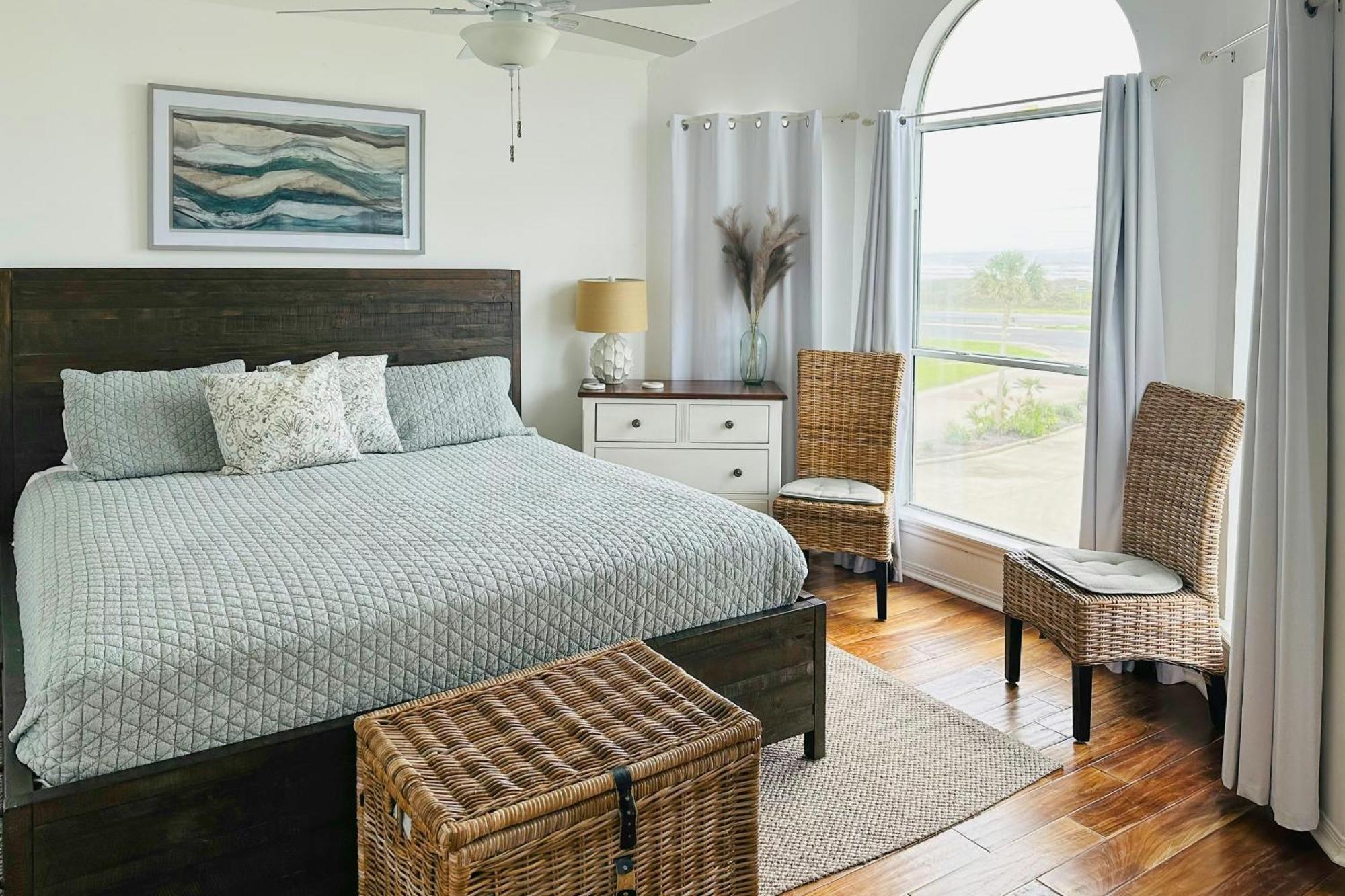 Holiday home Salty Tides & Sunset Vibes *