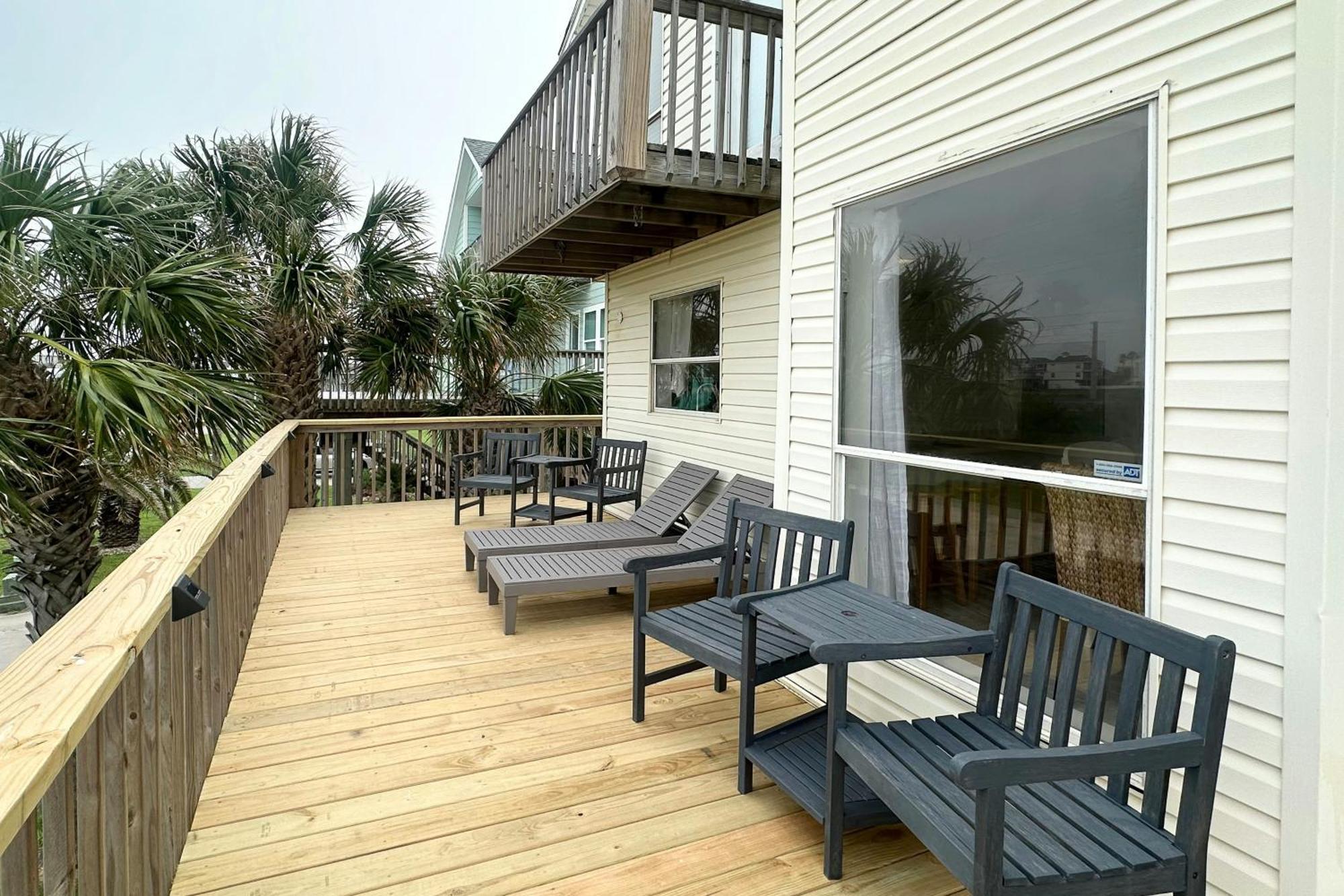 Salty Tides & Sunset Vibes Holiday home Galveston
