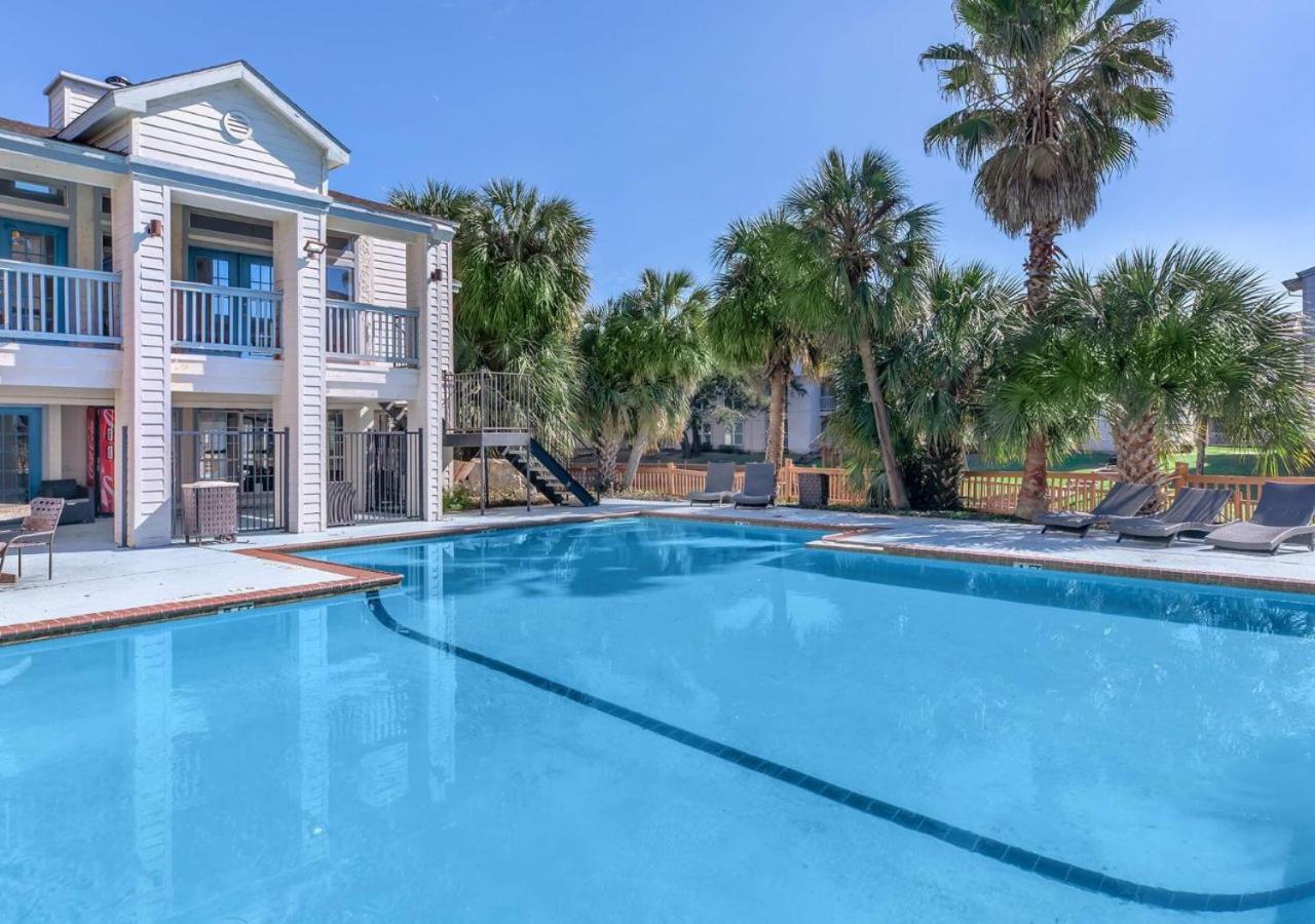 Apartment Island On Bay Galveston