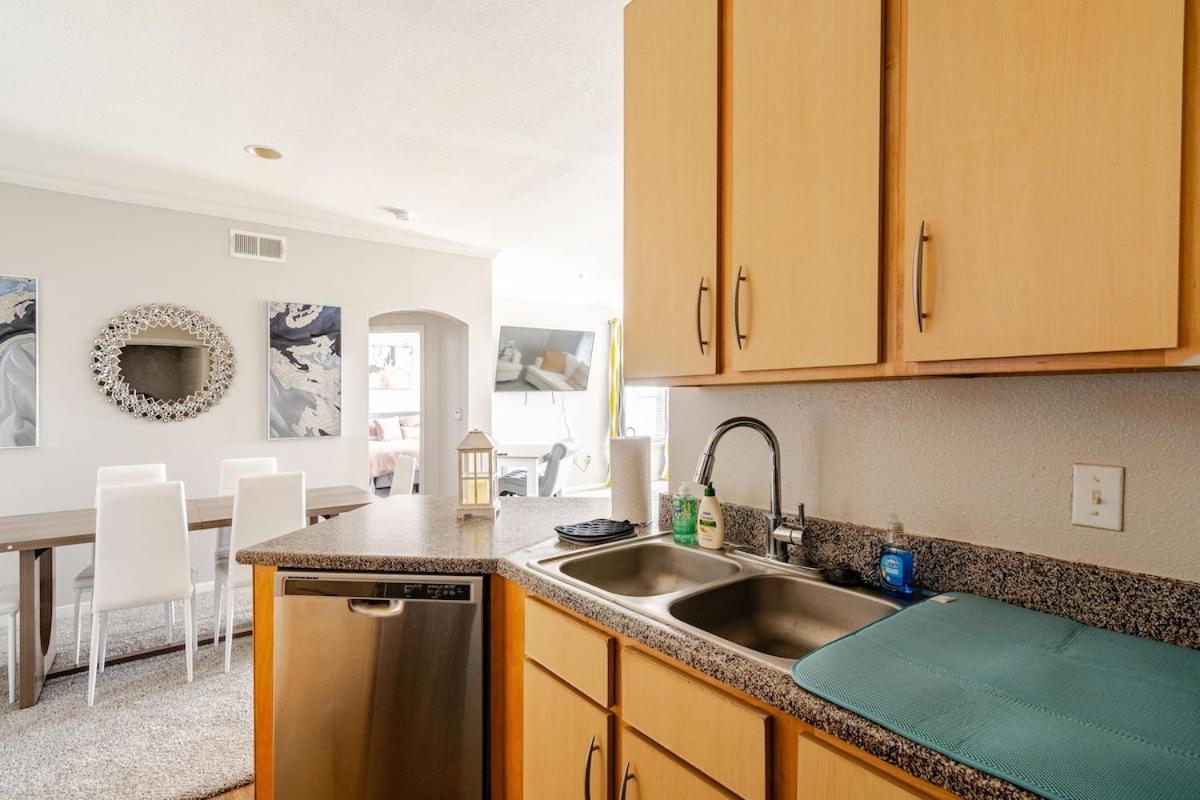 Relax And Unwind 2 Bedroom Oasis