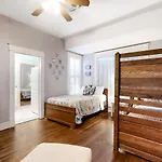 Castaway Cottage