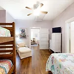 Castaway Cottage