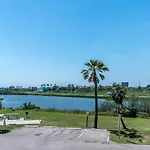 Beachside Retreat At Seascape 2 Bed 2 Bath, Stunning Ocean Views