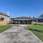 Galveston Waterfront Home Less Than 1 Mi To The Beach
