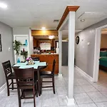 Galveston Getaway - Close To Everything