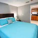 Galveston Getaway - Close To Everything