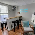 Heart Of Galveston Stylish Apt Near Attractions