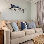 Casa Del Marlin - Your Beach Retreat On Galveston Island, Tx