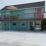 Pelican Hideaway