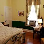 Lost Bayou Guesthouse B And B