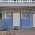 Coastal Cottage 1, Across Street From Beach