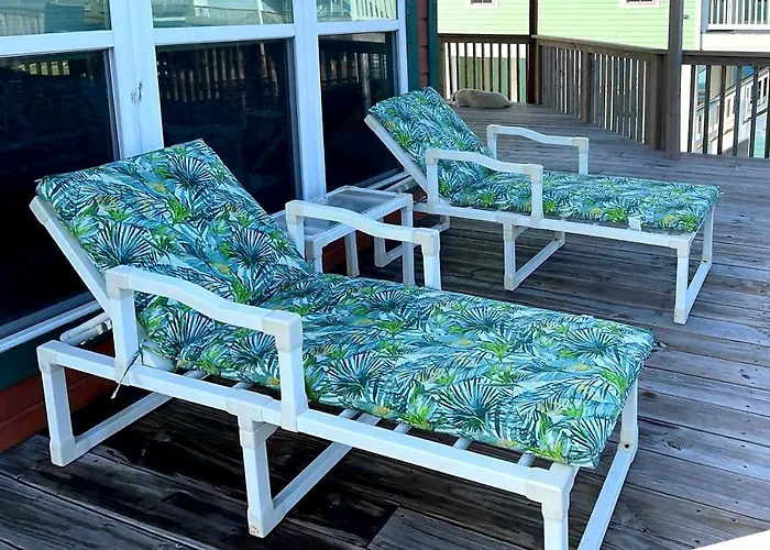 Sea Isle Galveston Getaway Less Than 1 Mile To Beach!