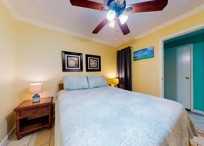 Victorian Condos Barefoot Beach Haven