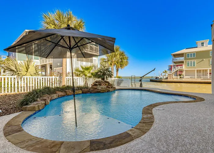 Gorgeous Galveston Bay Home With Private Pool!