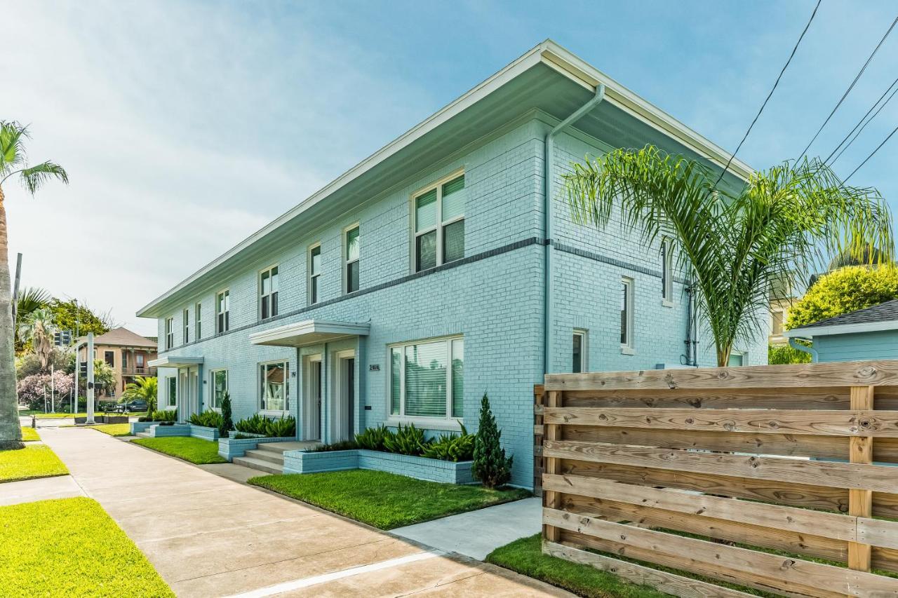 Genesis Retreat, Unit D * Galveston