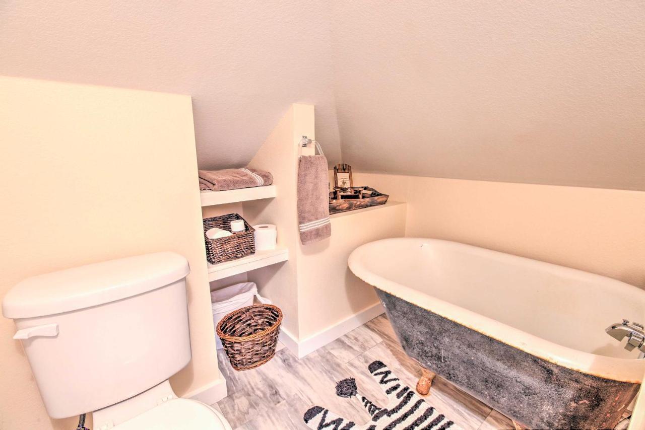 Holiday home Bright Texas Retreat Near Pleasure Pier And Beach! Galveston