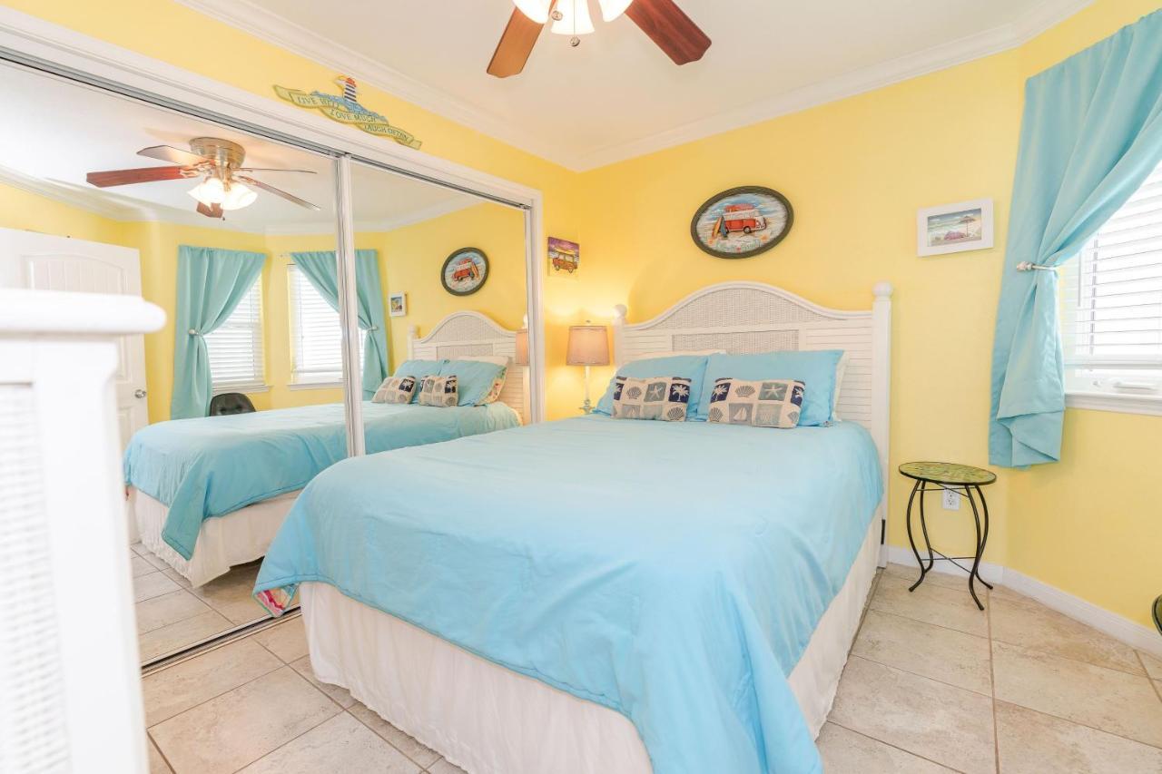 Beachside Retreat At Seascape 2 Bed 2 Bath, Stunning Ocean Views Apartment *