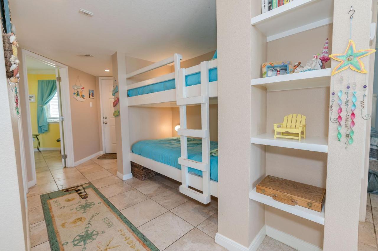 Beachside Retreat At Seascape 2 Bed 2 Bath, Stunning Ocean Views Galveston
