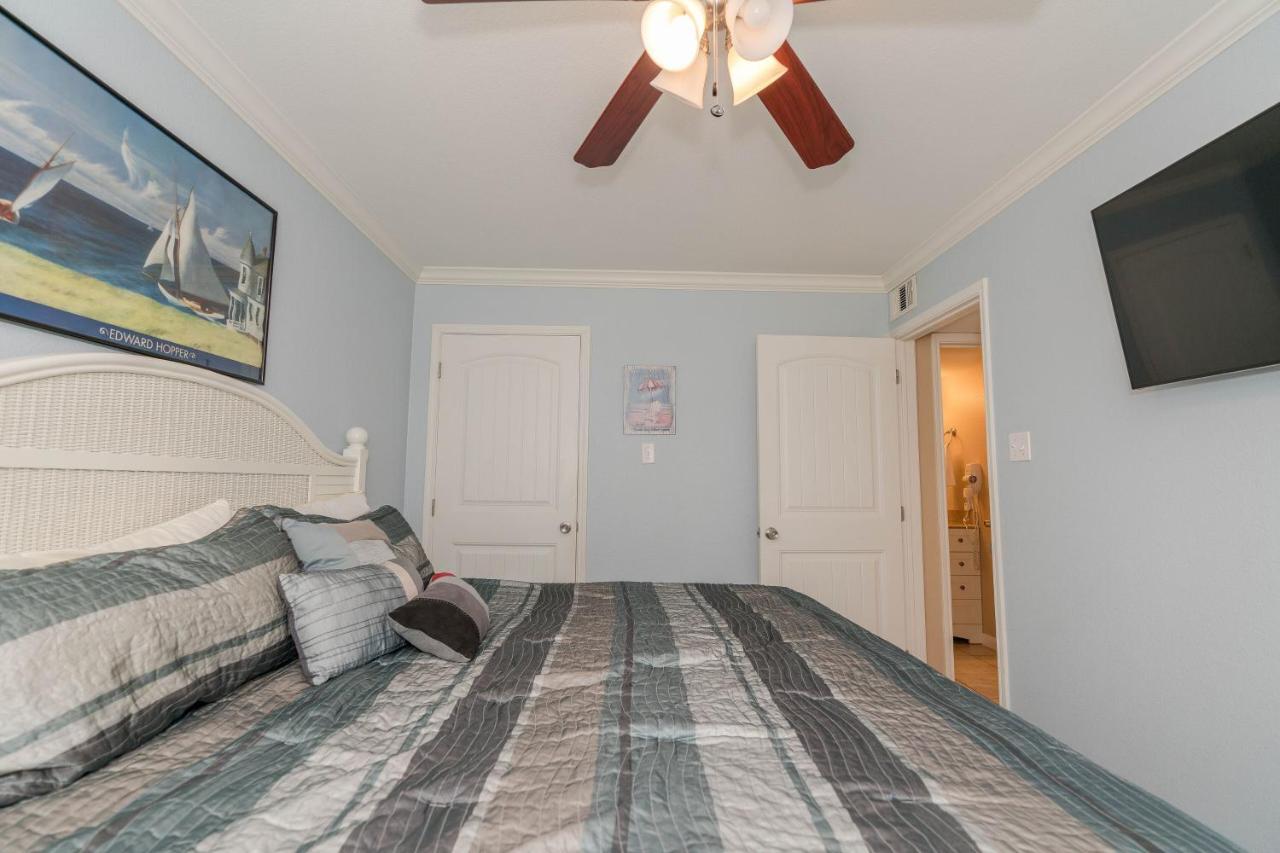 Beachside Retreat At Seascape 2 Bed 2 Bath, Stunning Ocean Views * Galveston