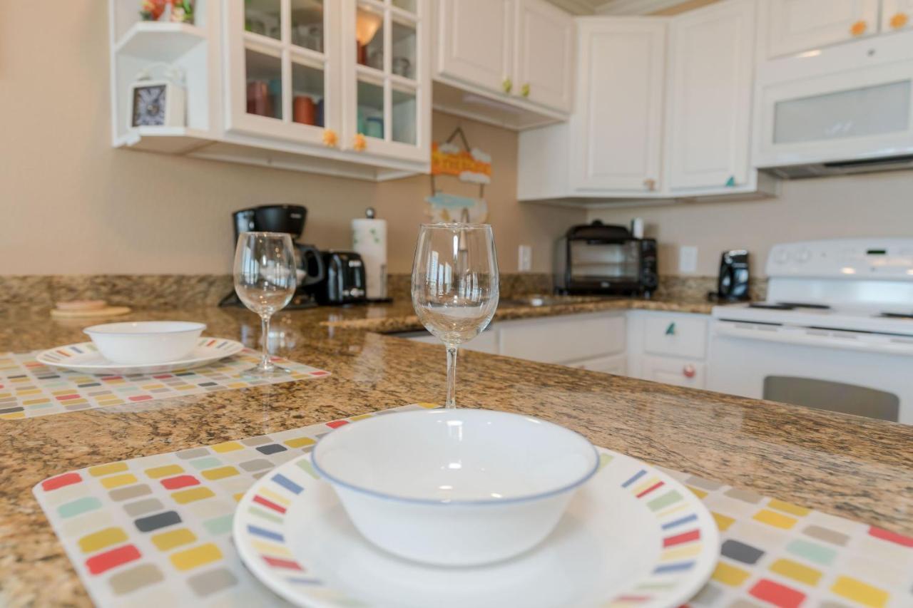 Beachside Retreat At Seascape 2 Bed 2 Bath, Stunning Ocean Views *