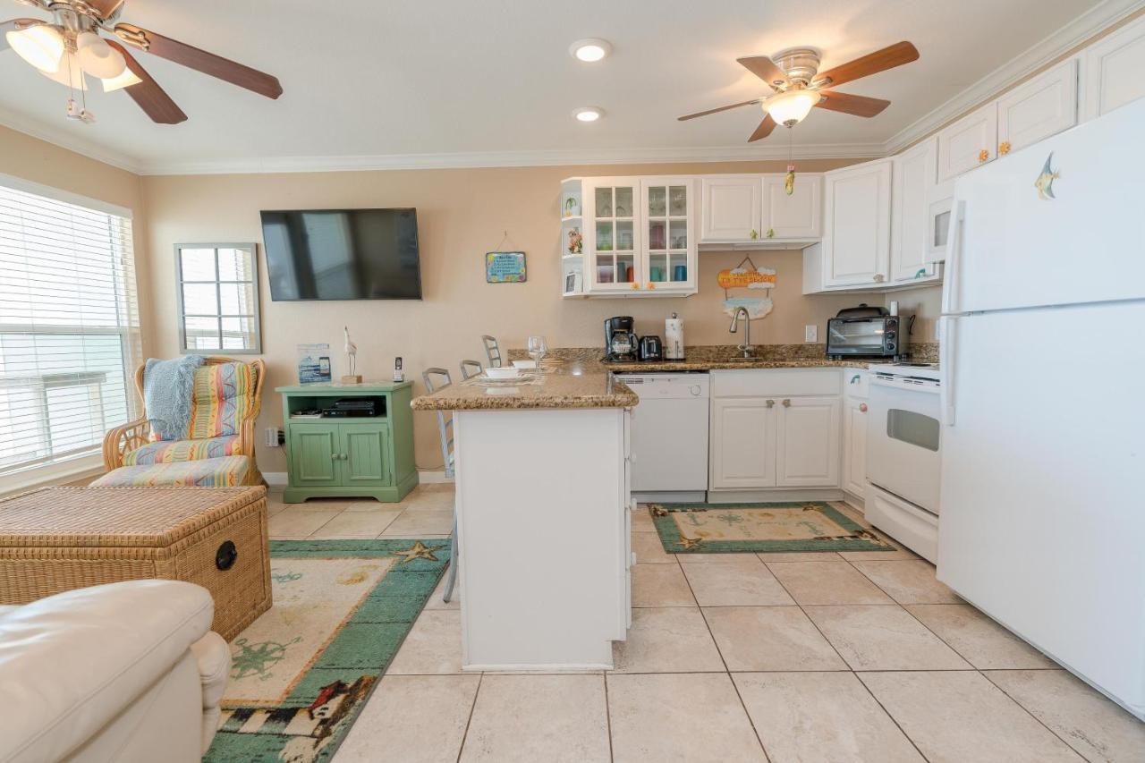 Beachside Retreat At Seascape 2 Bed 2 Bath, Stunning Ocean Views Galveston