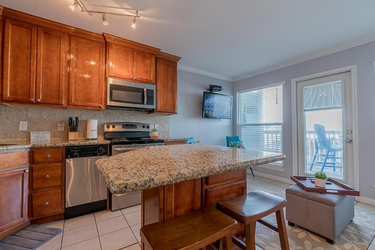 Apartment Great In Seascape Fabulous Pool Area Private Boardwalk Takes Right To The *
