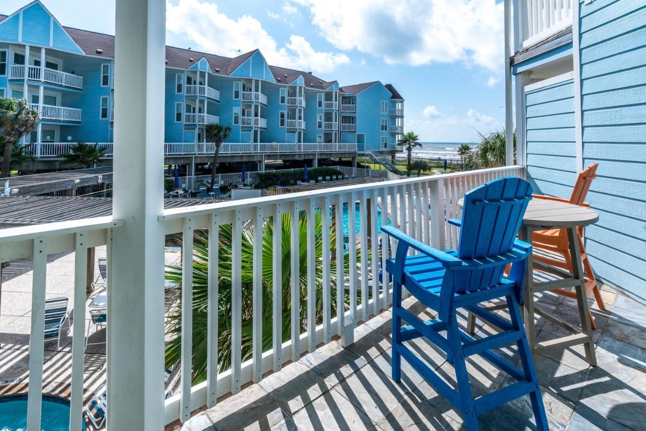 Apartment Great In Seascape Fabulous Pool Area Private Boardwalk Takes Right To The