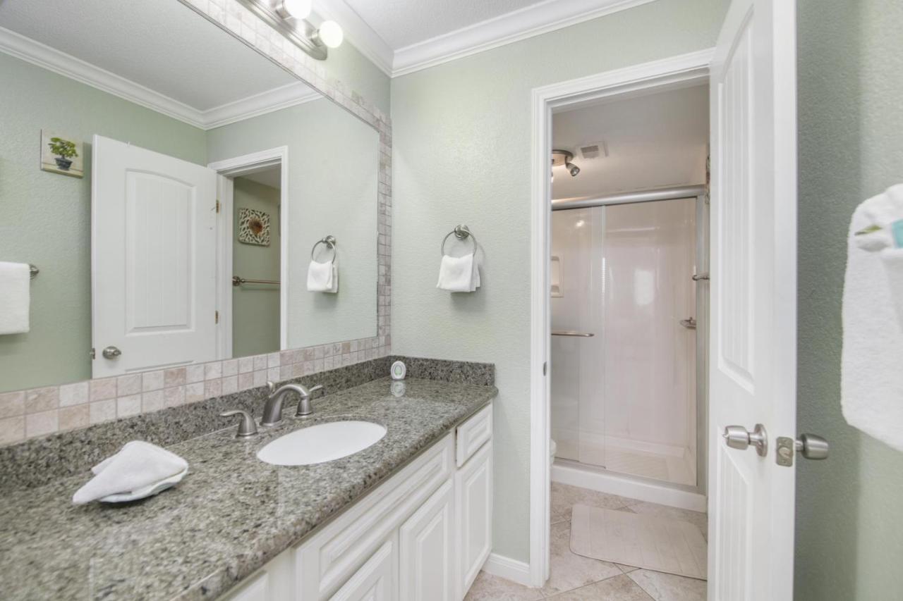 Apartment Seascape 2212 Galveston