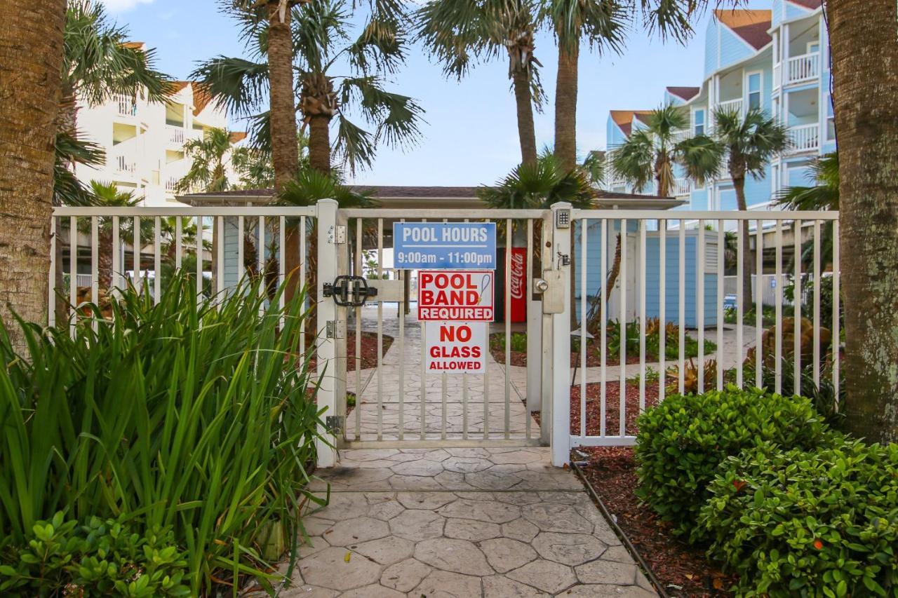 Seascape 2212 Apartment