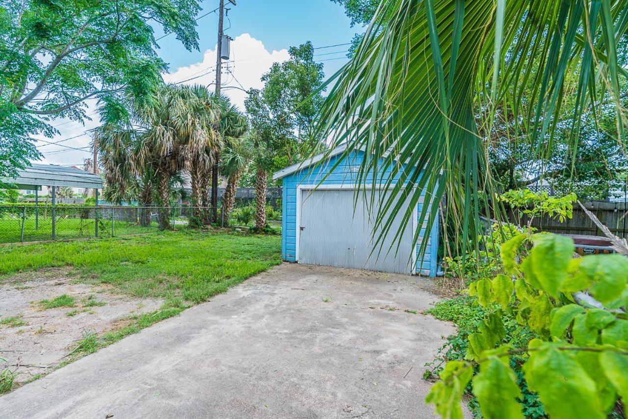 Holiday home Uptown Newly Updated Near The Harbor And Utmb Galveston