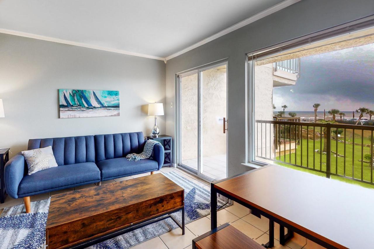 Apartment Cove By The Seawall *