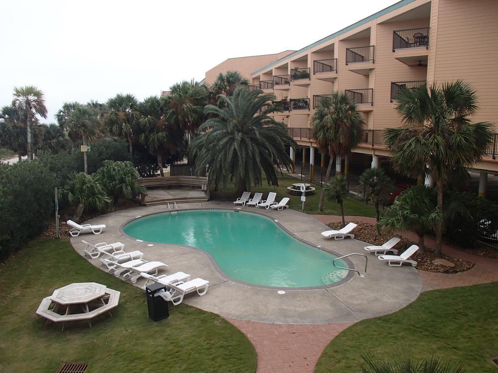 Maravilla Condos 3*