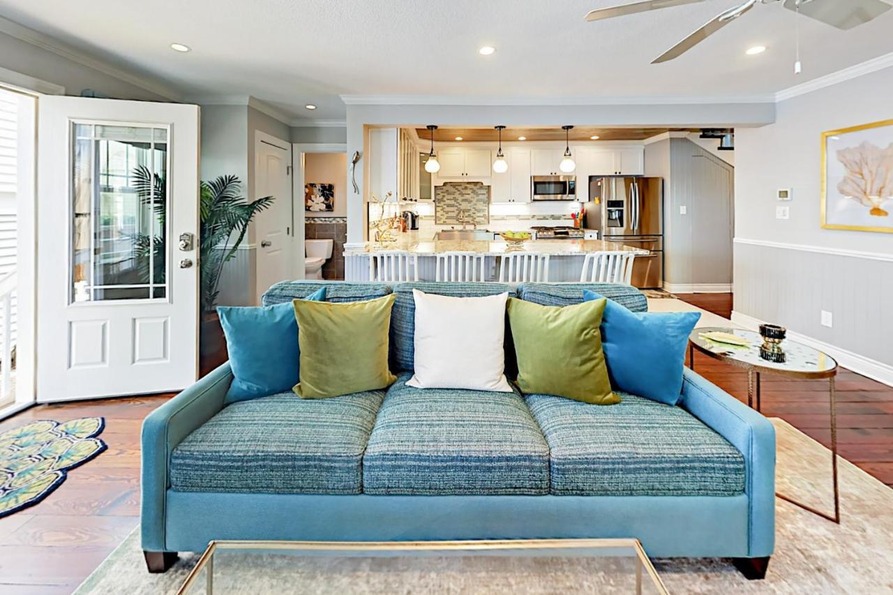 The Beachy & Charming Whale Holiday home Galveston