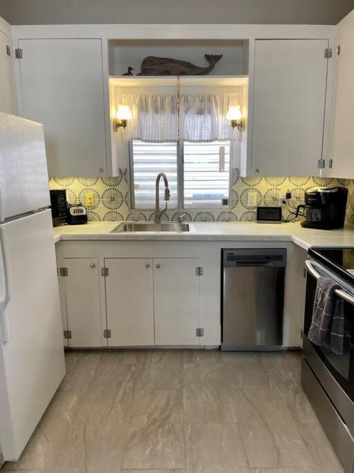 Surf Shack On 24th Holiday home Galveston