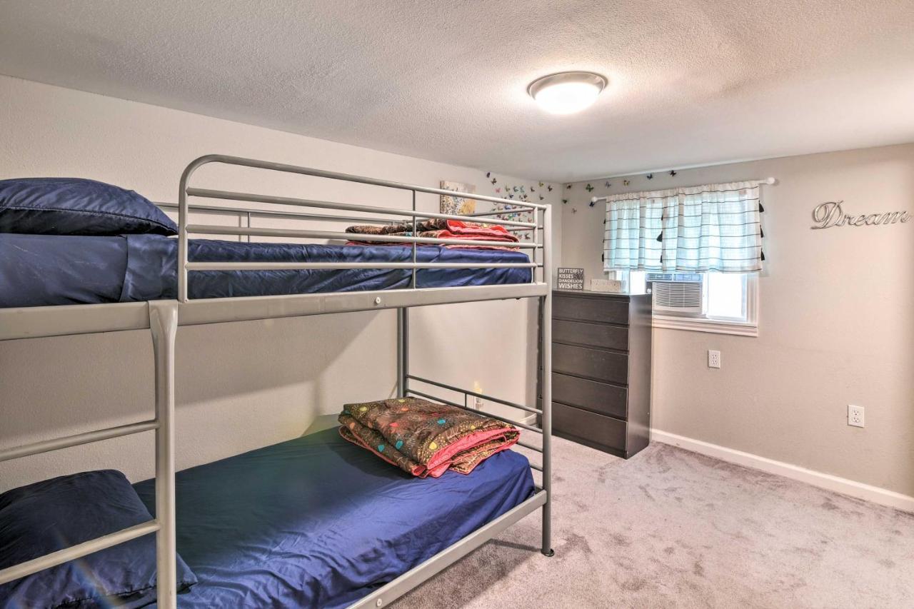 Walkable With Hot Tub Access Apartment Galveston