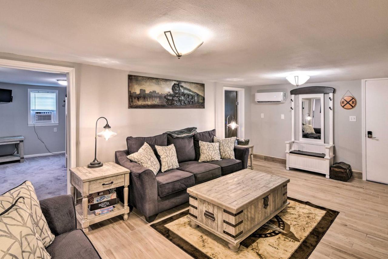 Walkable With Hot Tub Access *
