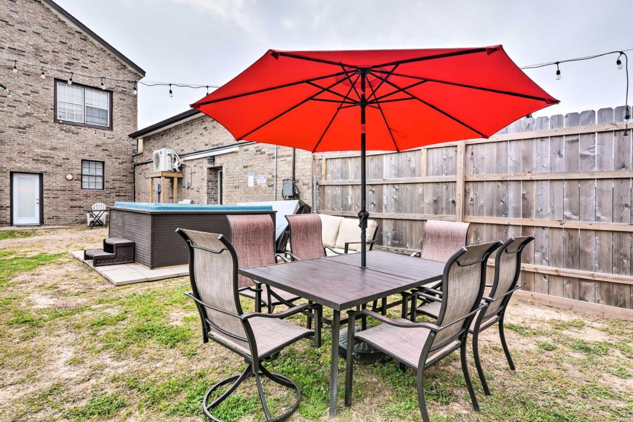 Walkable With Hot Tub Access *
