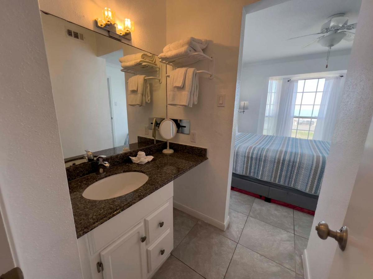 Apartment Victorian 8201 Galveston